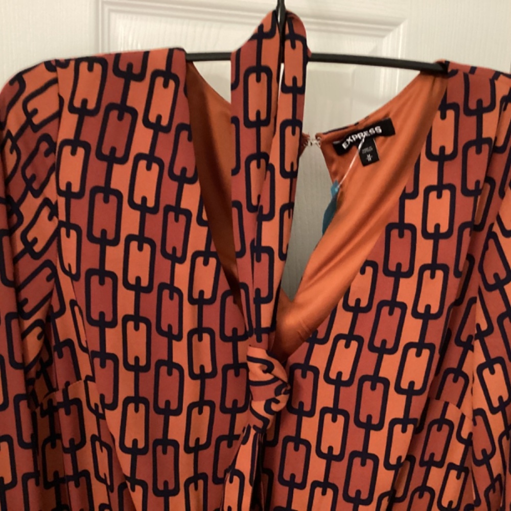 Express Geometric Link Patterned Long Sleeve Dres… - image 2